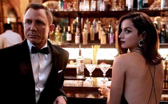 no-time-to-die-is-ana-de-armas-tired-of-talking-about-delayed-james-bond-movie-001